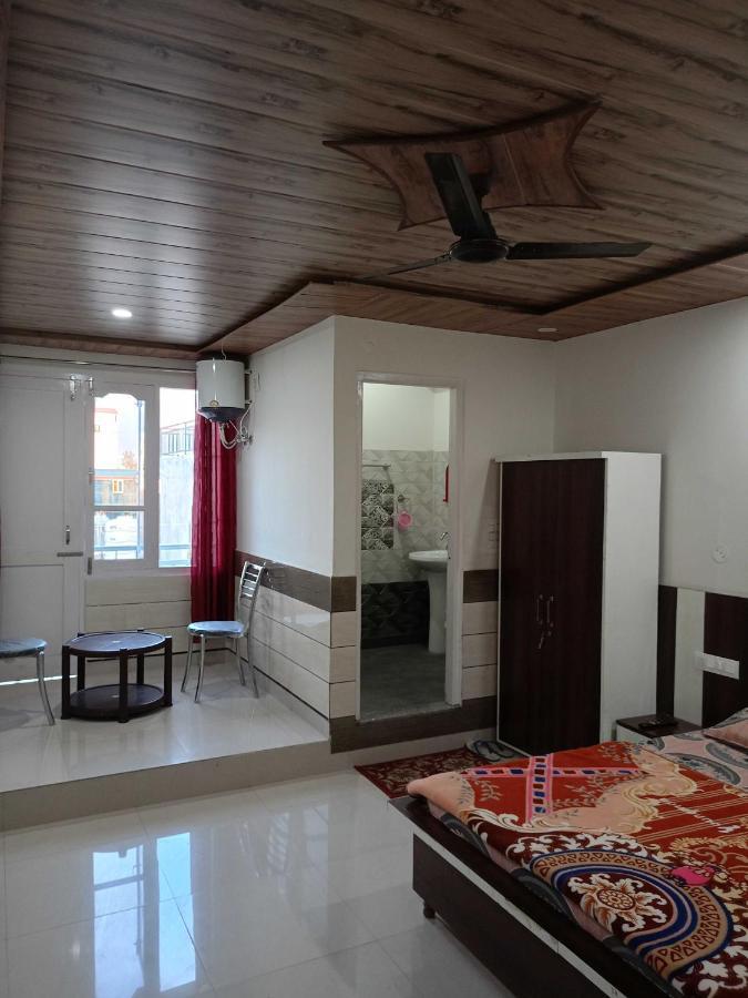 Hotel O Parmar Palace Манди Екстериор снимка